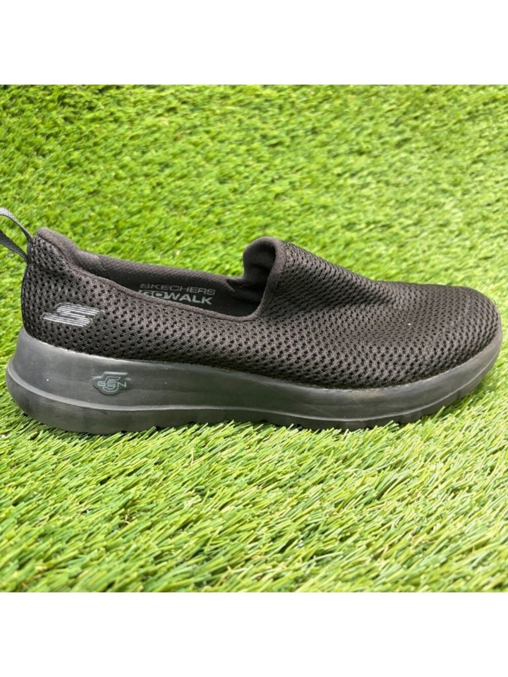 Skechers Go Walk Joy Womens Size 7.5 Black White Athletic Slip On Shoes Sneakers